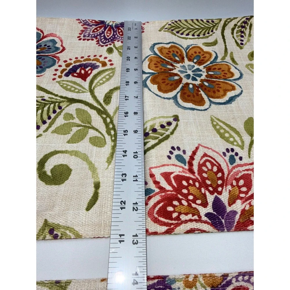 Design Mainstream International Placemats Set of 2 Beige Floral Good 18x13 Boho